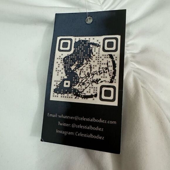 Celestial Bodiez Womens L Crossover Waist Booty Scrunch Leggings Solid White New - Picture 8 of 8